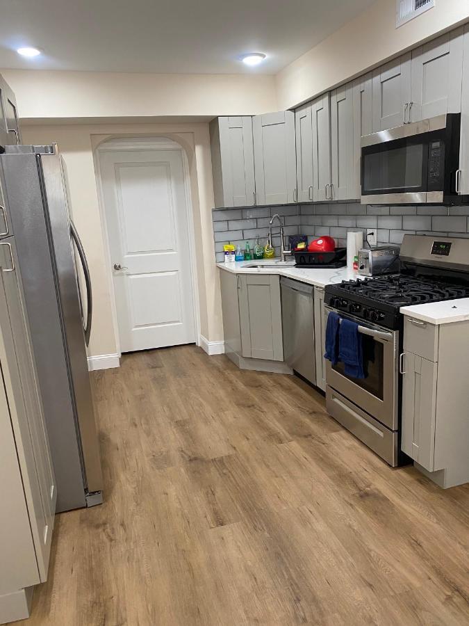Private Room In South Philly Near Arenas! Philadelphia Exterior foto