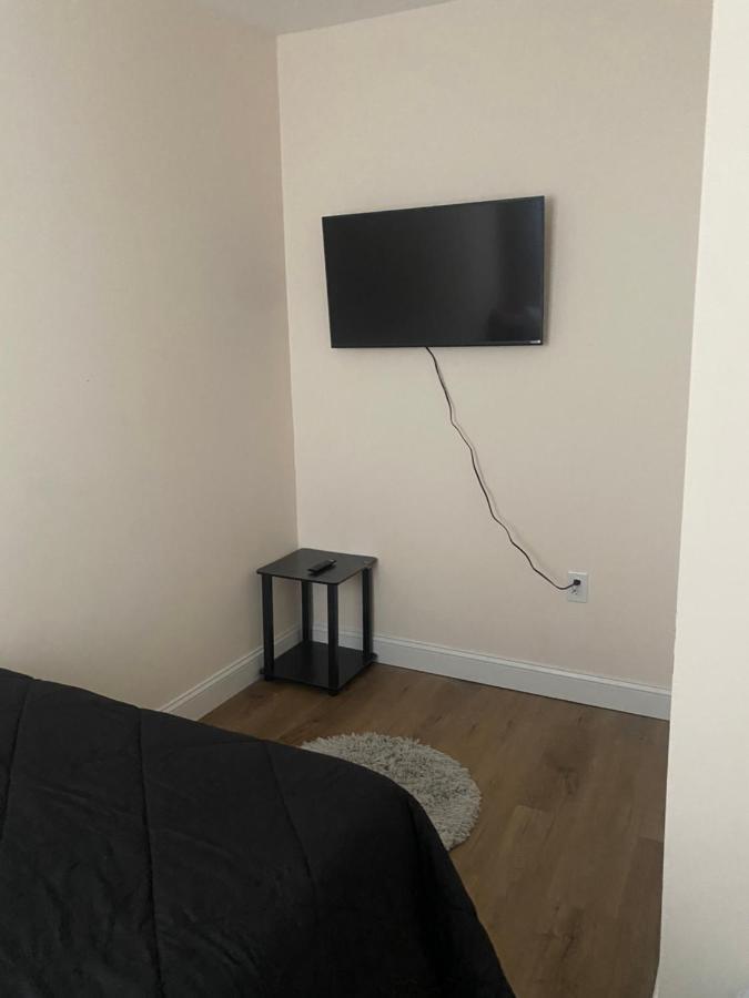 Private Room In South Philly Near Arenas! Philadelphia Exterior foto