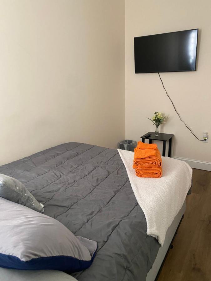 Private Room In South Philly Near Arenas! Philadelphia Exterior foto