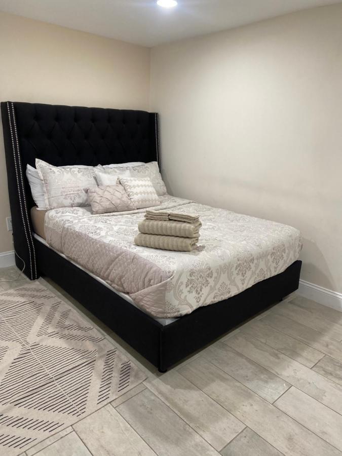 Private Room In South Philly Near Arenas! Philadelphia Exterior foto